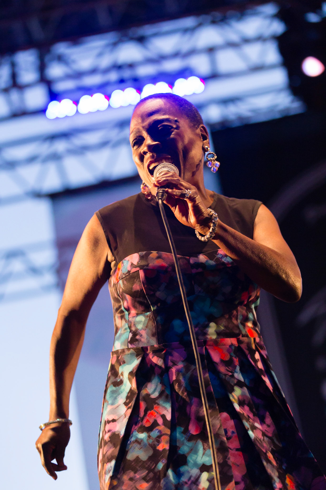 Sharon Jones & The Dap Kings - The Daptone Super Soul Revue ! - 37ème édition La Défense Jazz Festival - Parvis de la Défense - 29 juin 2014
