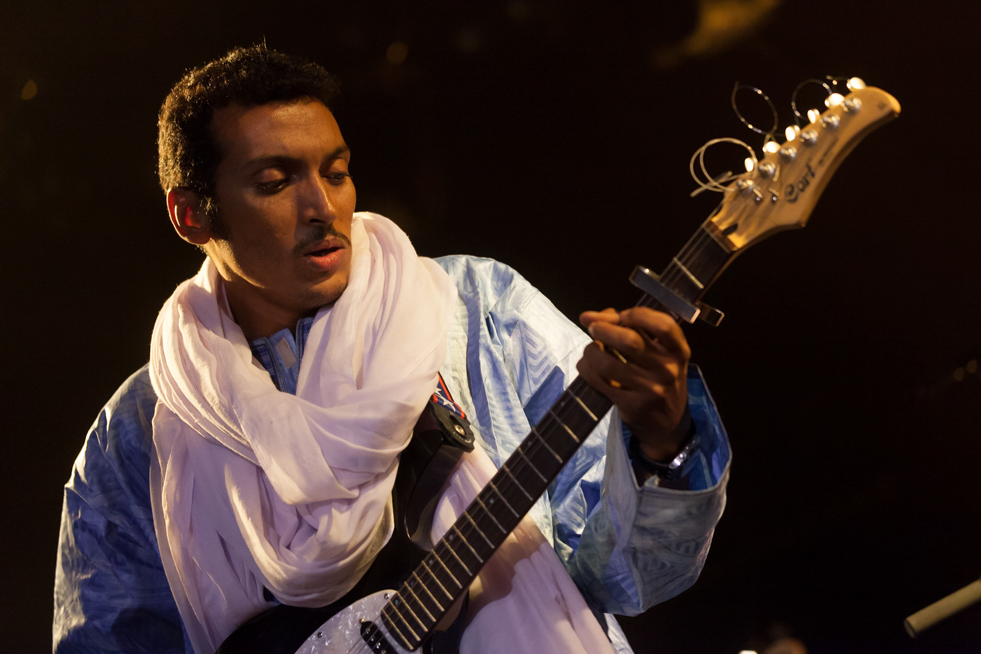 BOMBINO - 03/2012 - FESTIVAL CHORUS DES HAUTS DE SEINE - MAGIC MIRROR