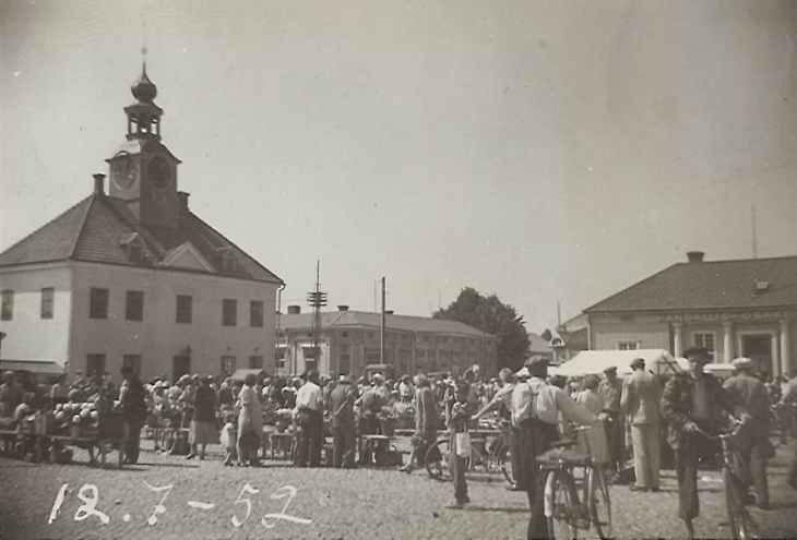 Rauman torilla v. 1952