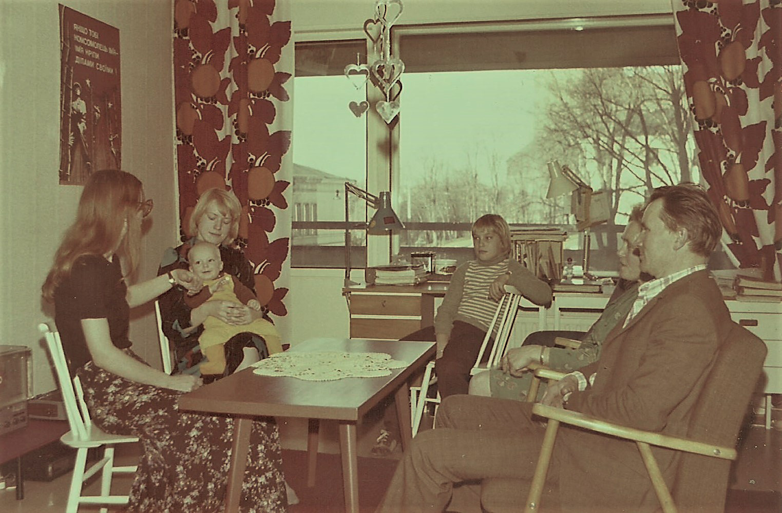Eila, Uolevi, Pasi, Ismo ja Sirpa Niini 14.11.76