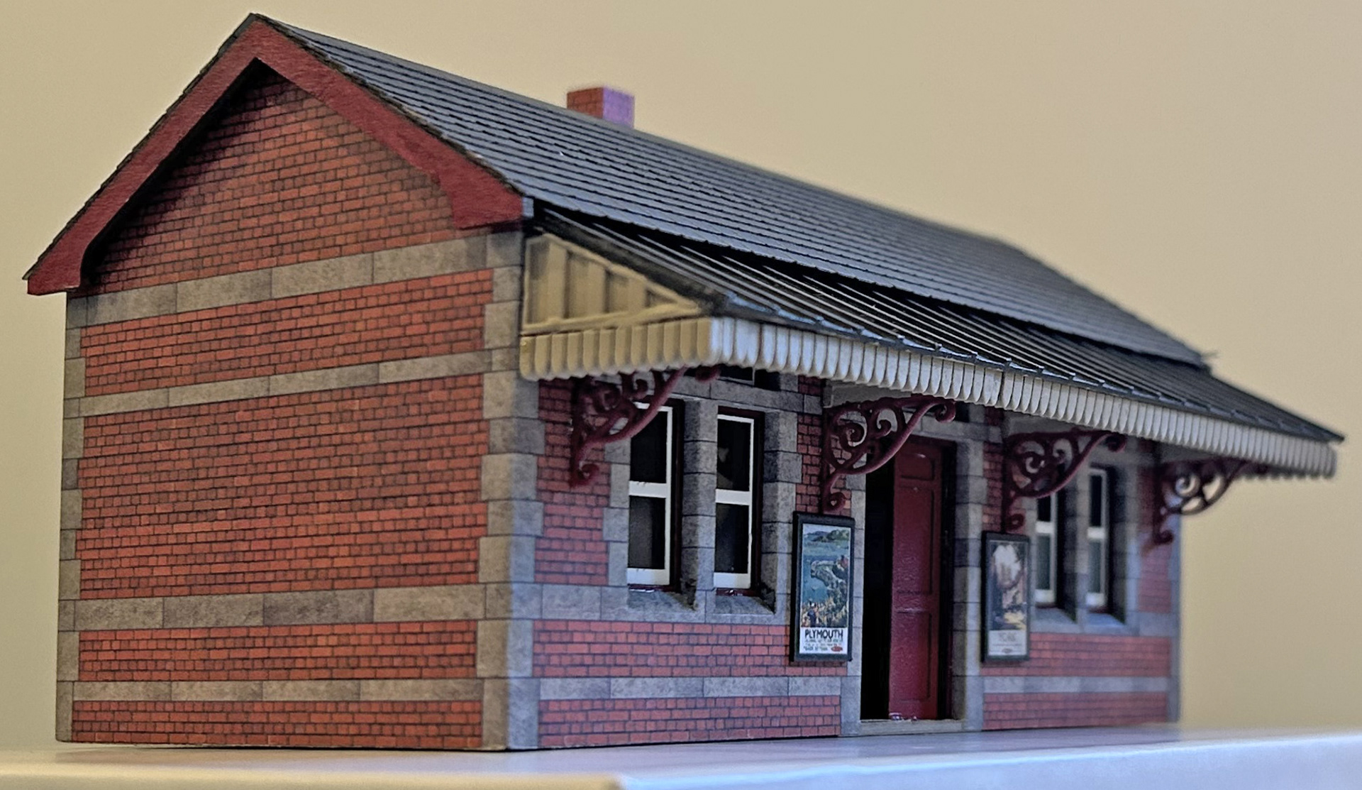 Scratch-built Platform 2 Waiting Room