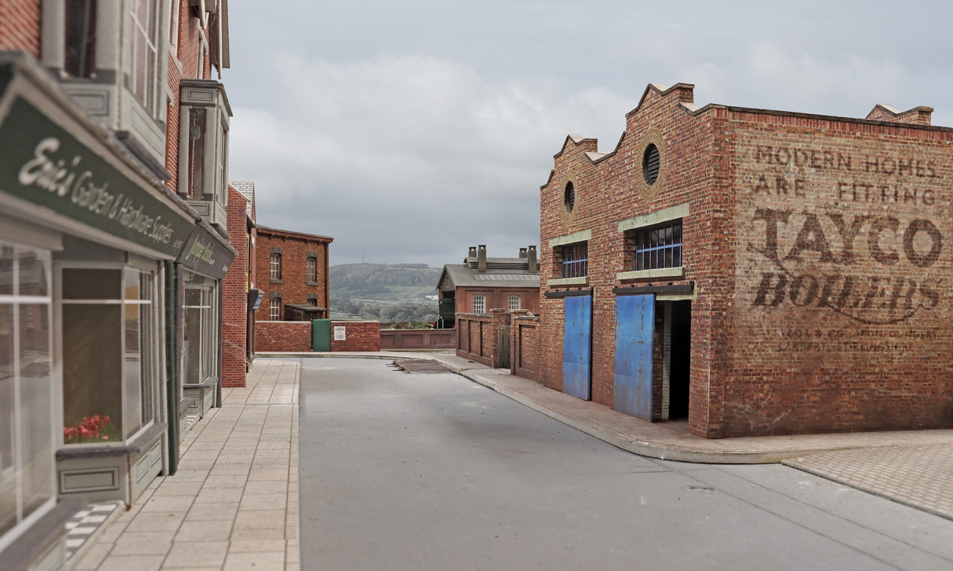 Combination of kit-bashed Metcalfe & Scalescenes kits