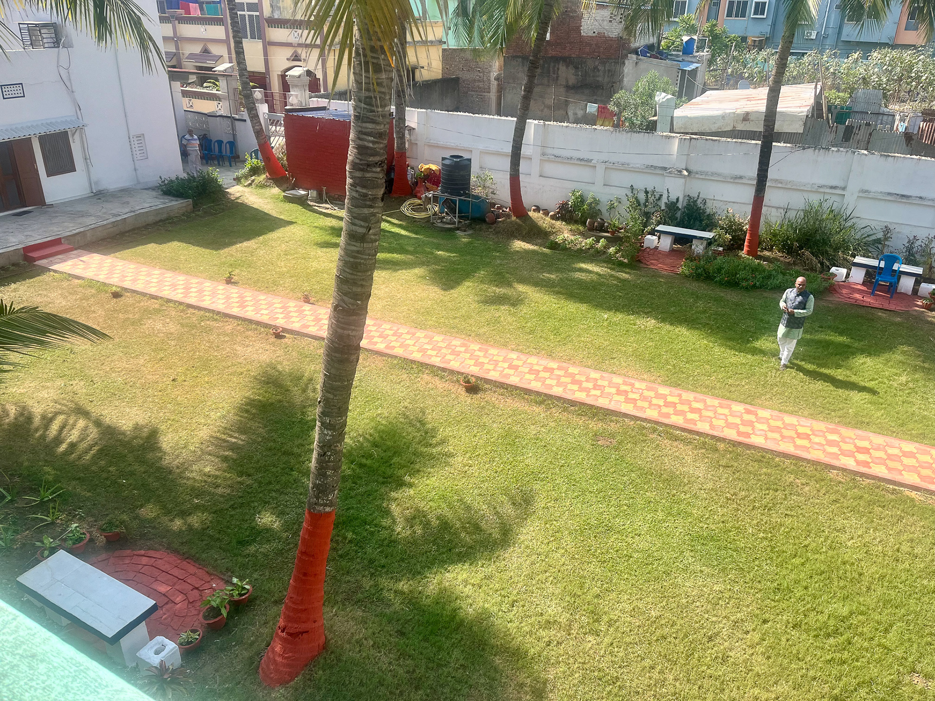 YSS Puri Ashram Lawn