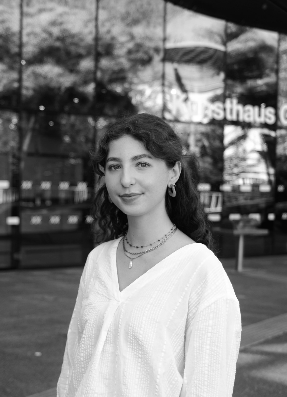 Florentina Porta | Social Media & Community Management