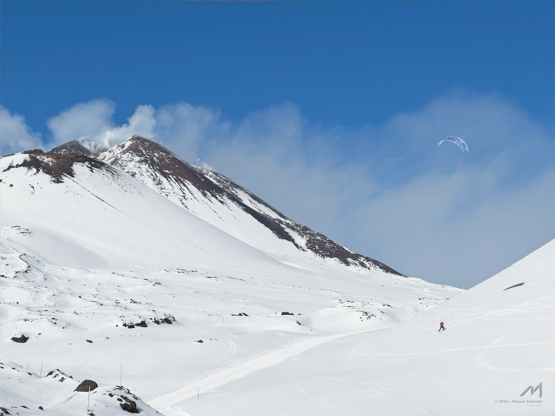 Passion doesn't have boundaries, even on vulcanoes