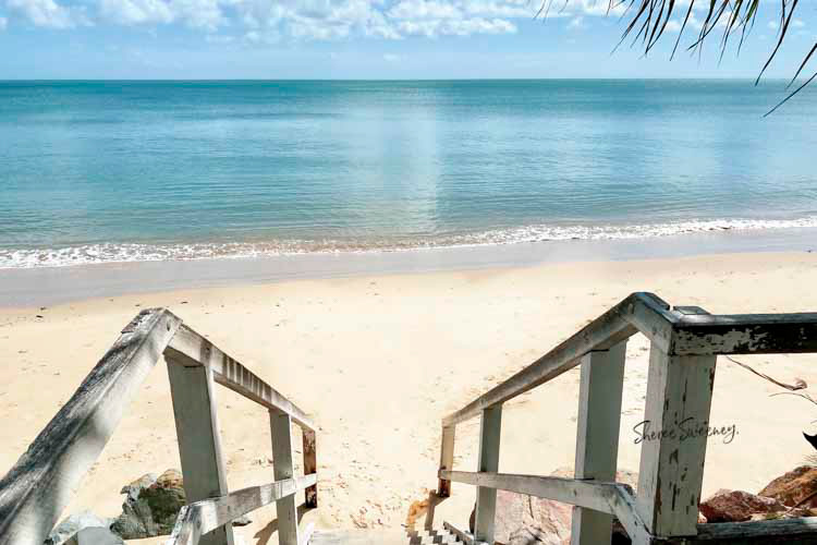 Stairs to Paradise, Scarness