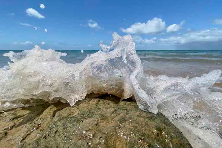 Crush, Scarness Beach