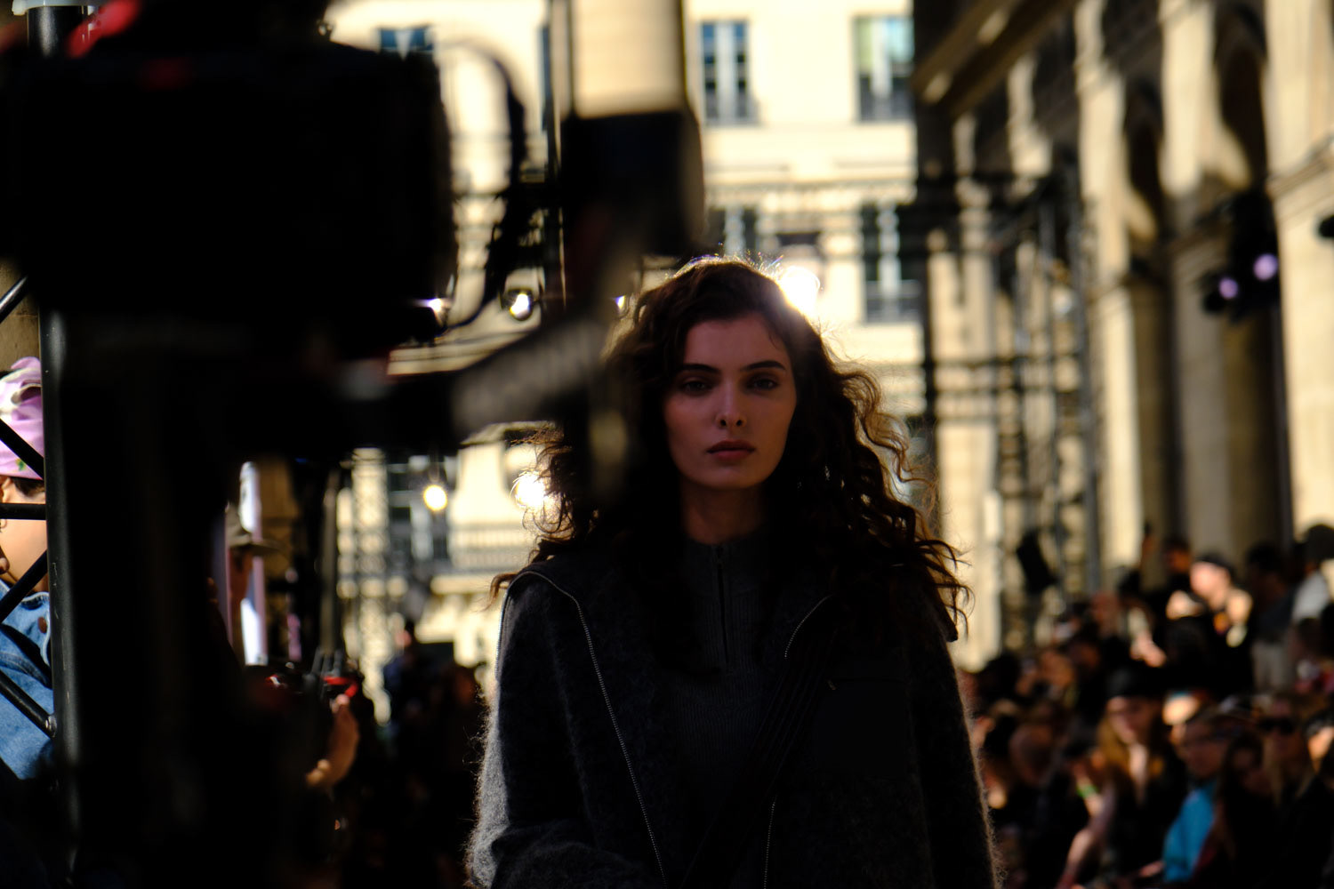 A model on the runway presenting the SS25 collection for mslan at Tranoi show at Palais Brongniart on September 28, 2024 in Paris, France.