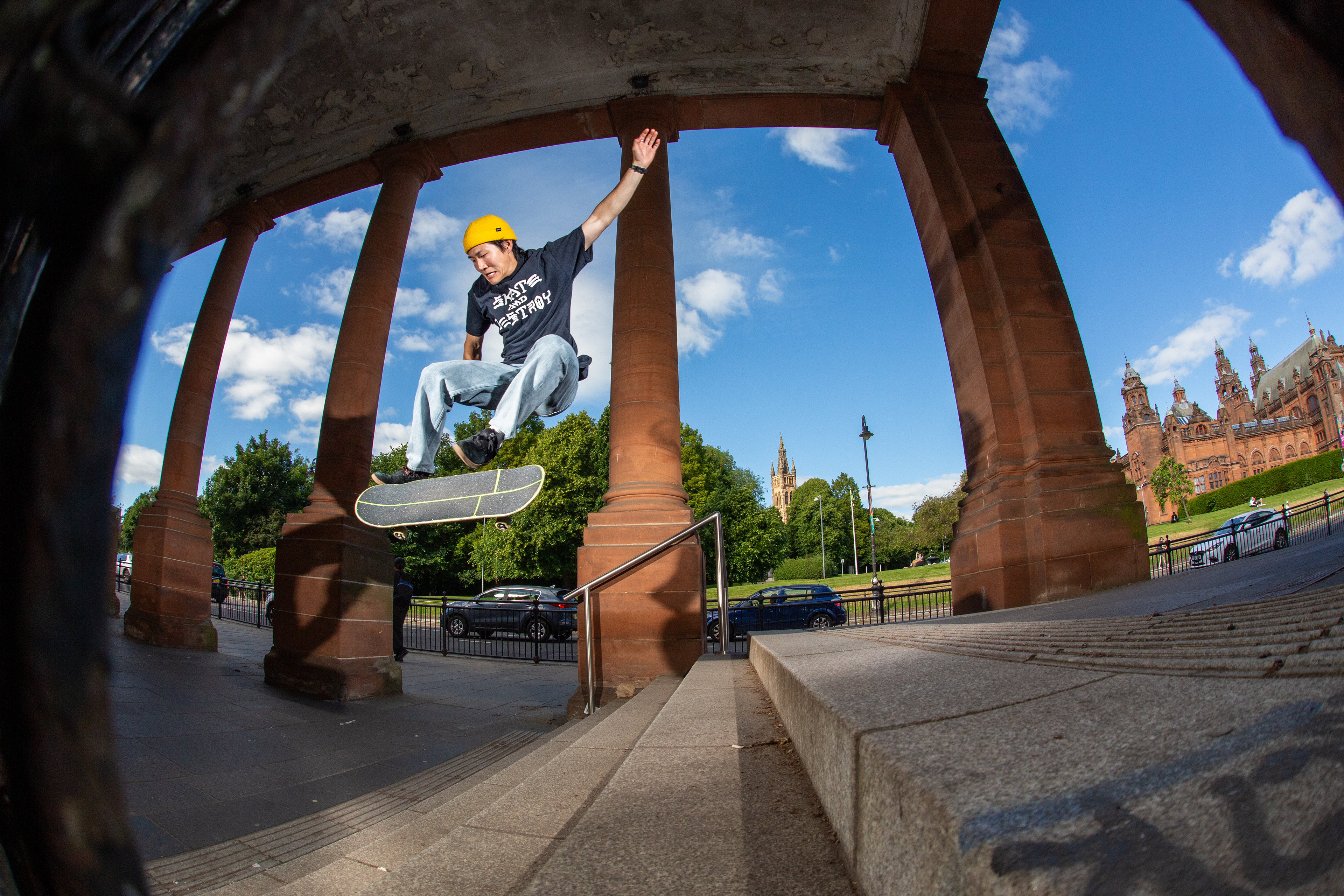 Oskar, Treatment Skateboards