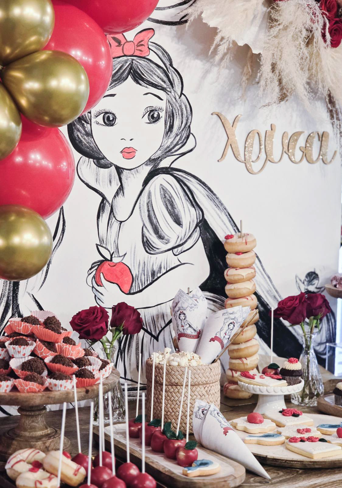 Candy Bar Snow White