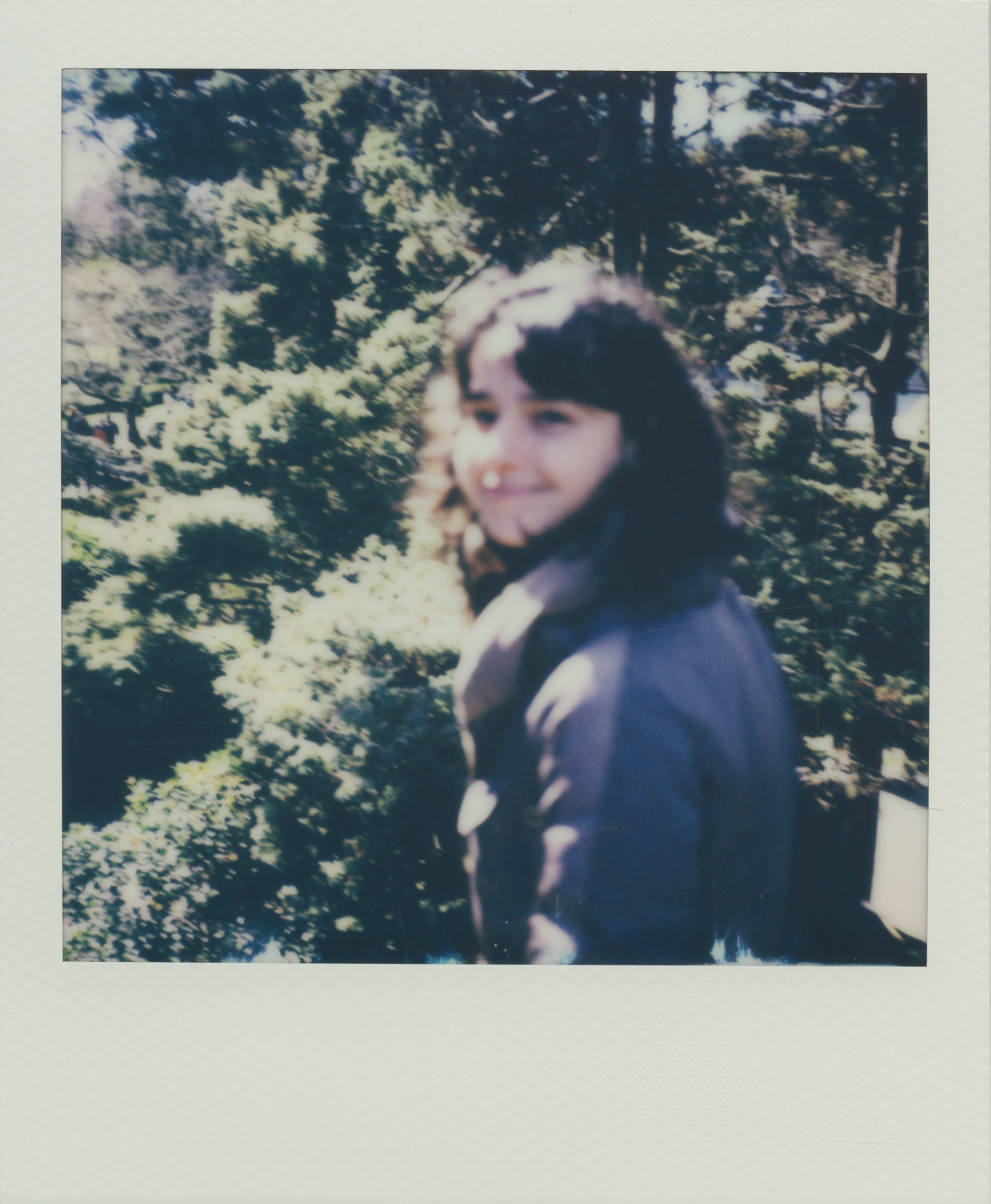 tea was mid turn in this photo, which stretched her face out. this is the funniest picture ever. she does not look like this in real life haha