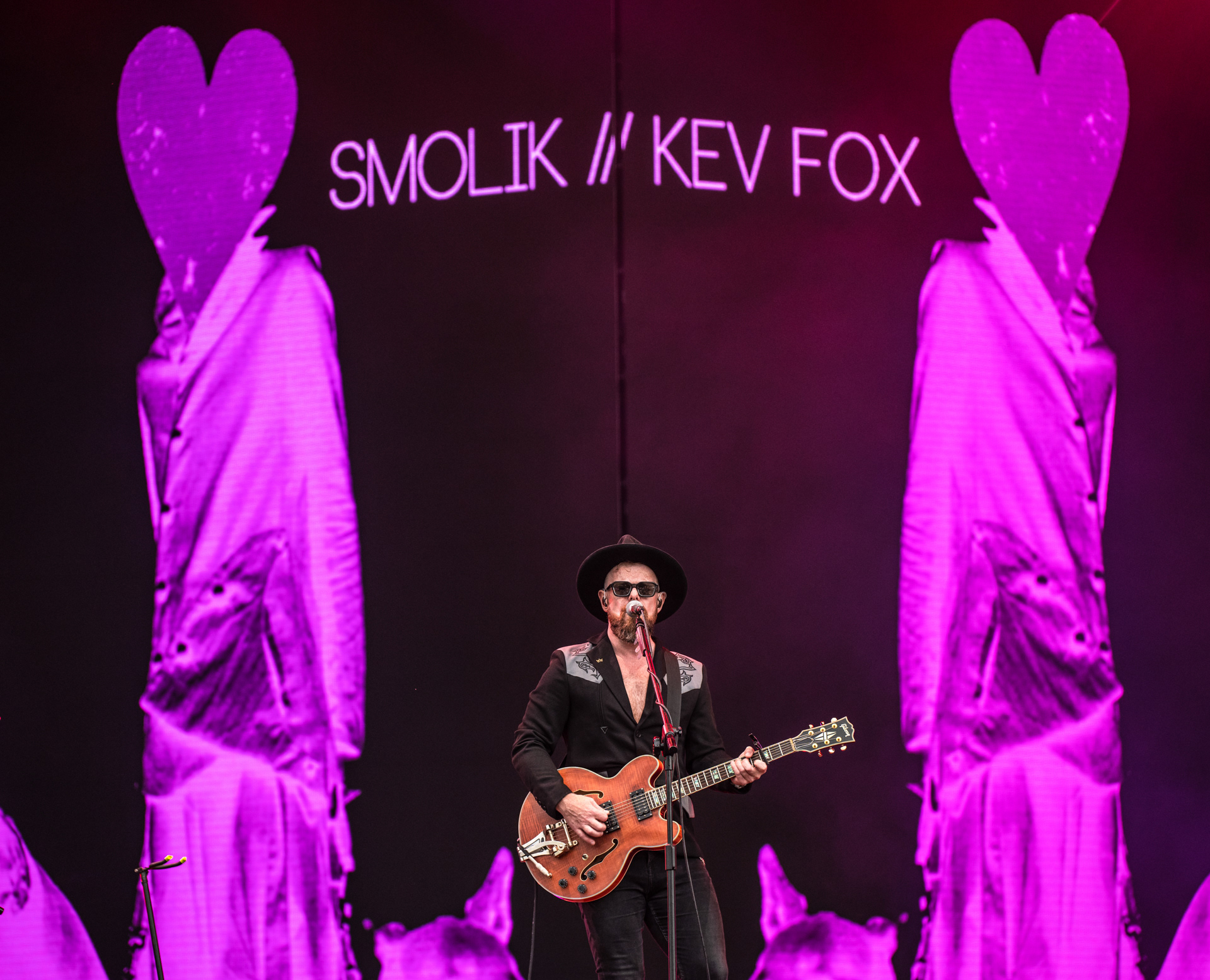 Smolik//Kev Fox