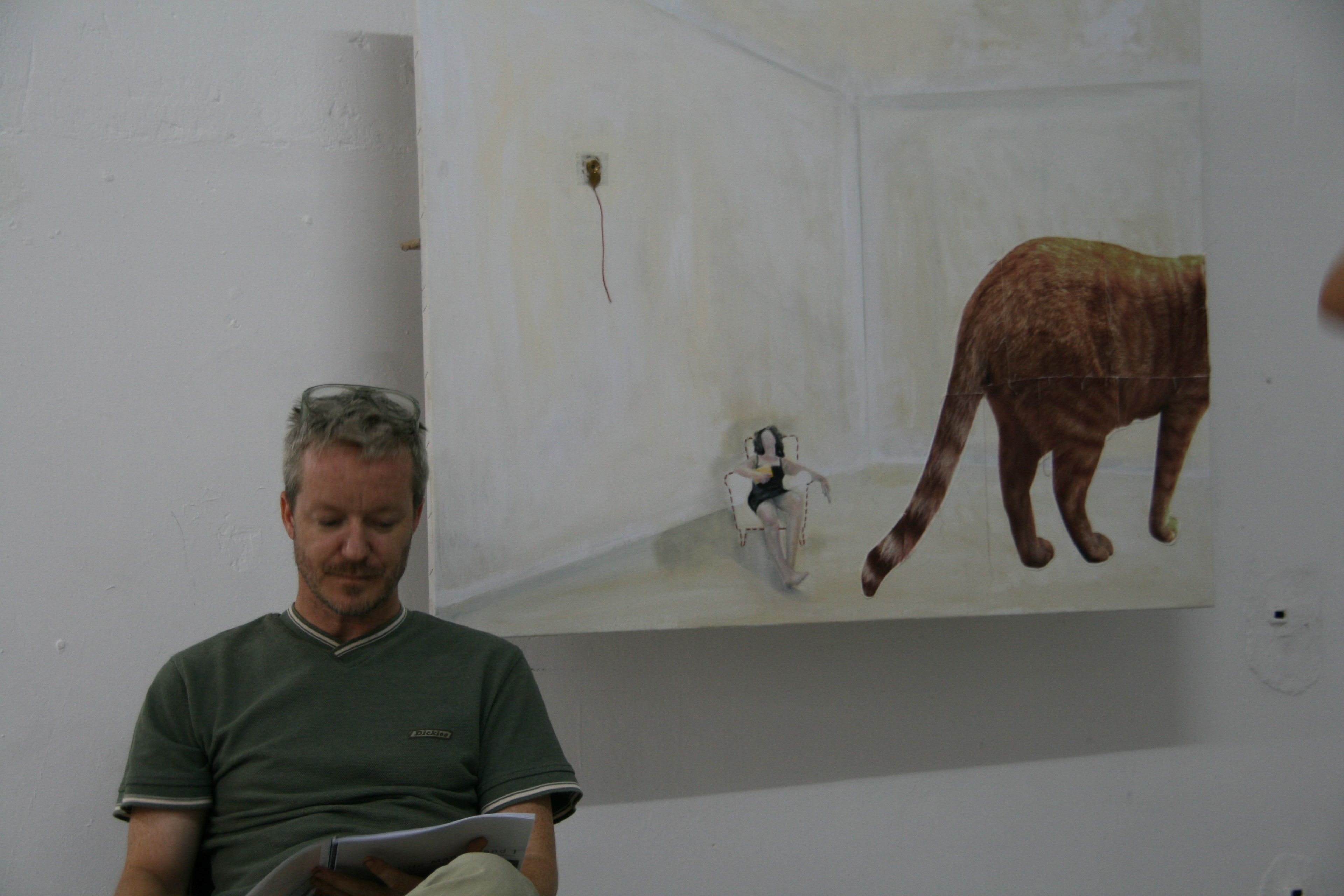 Frank waiting infront of Inge's work