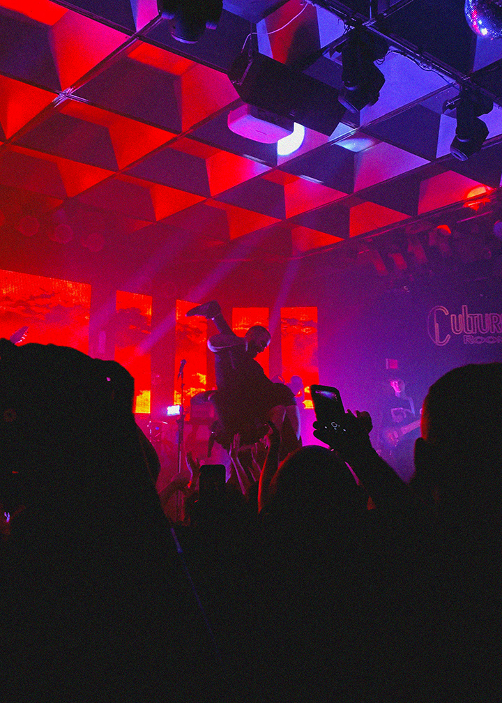A Night At The Concert_03