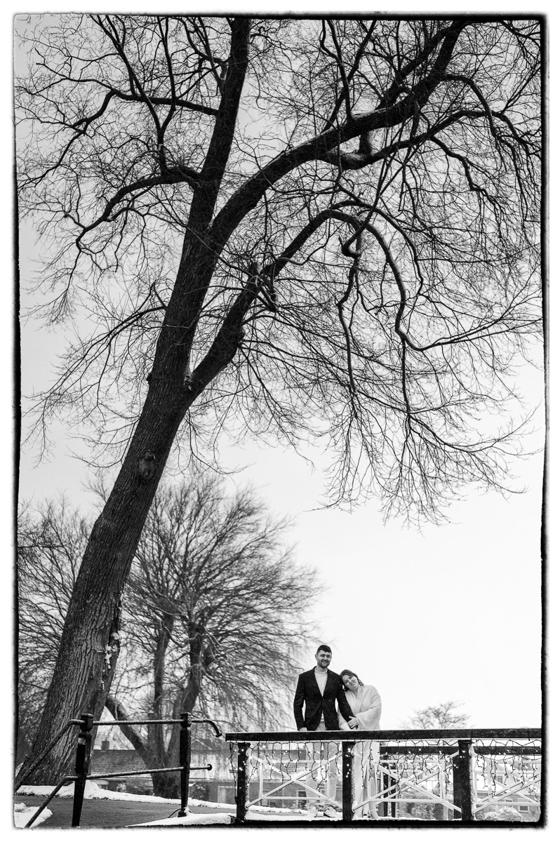 "Geregistreerd partnerschap Franeker sneeuw" en "Fotograaf Stadhuis Franeker".