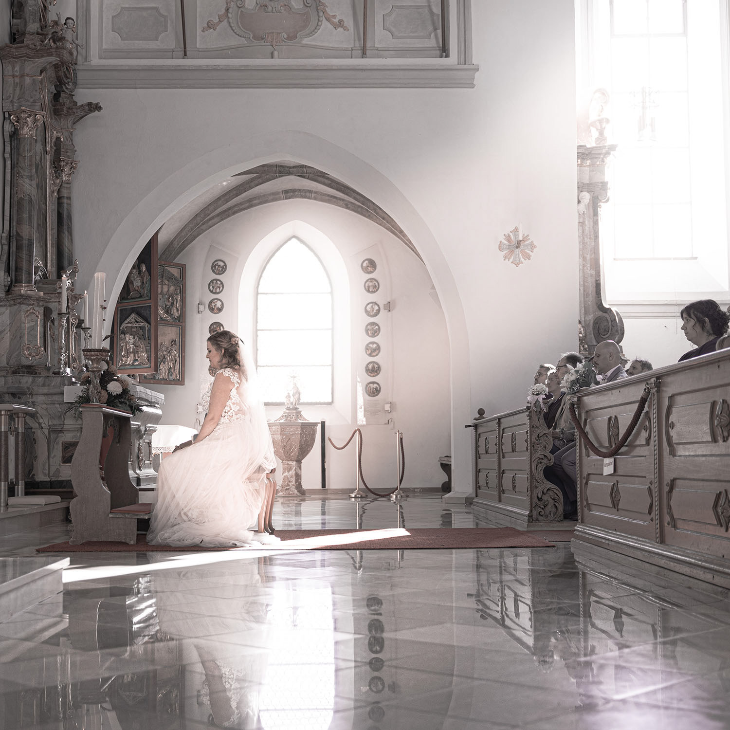 Tolle Lichtstimmung in der Kirche in Sulzberg