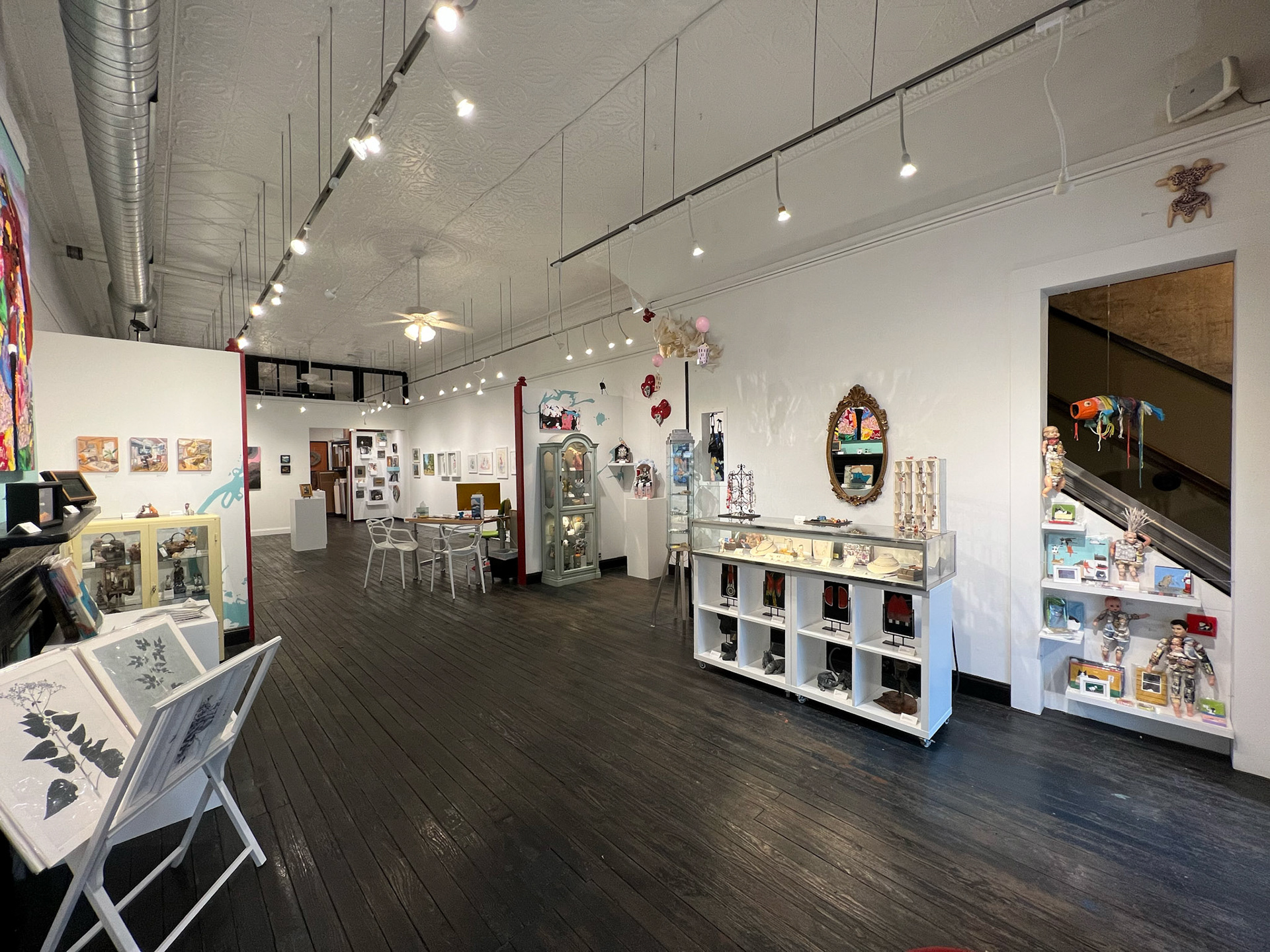 BoxHeart, front gallery