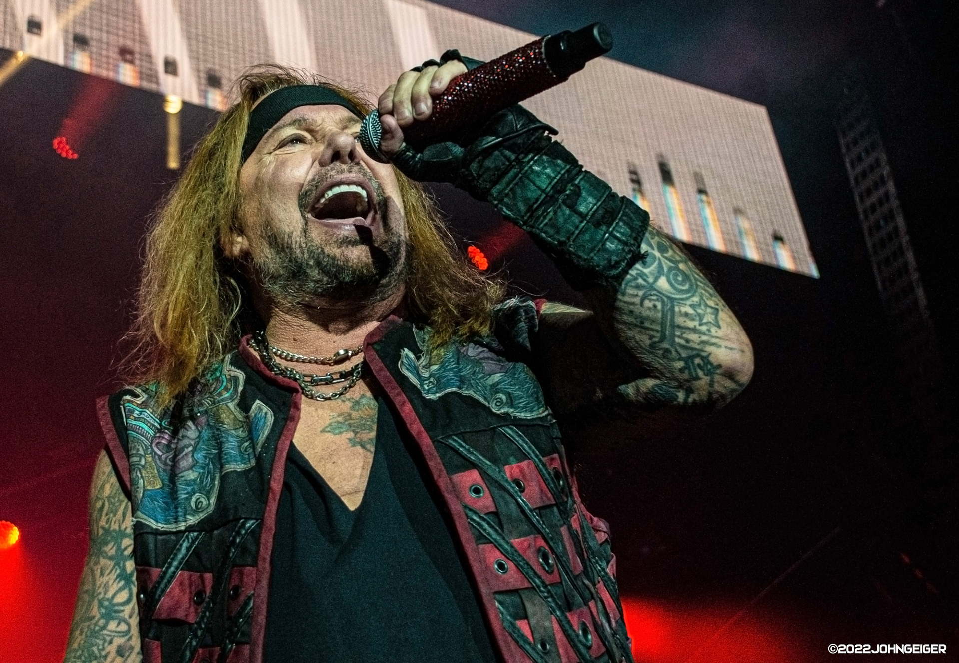 Vince Neil of Motley Crue @ Lucas Oil Stadium 08/16/22