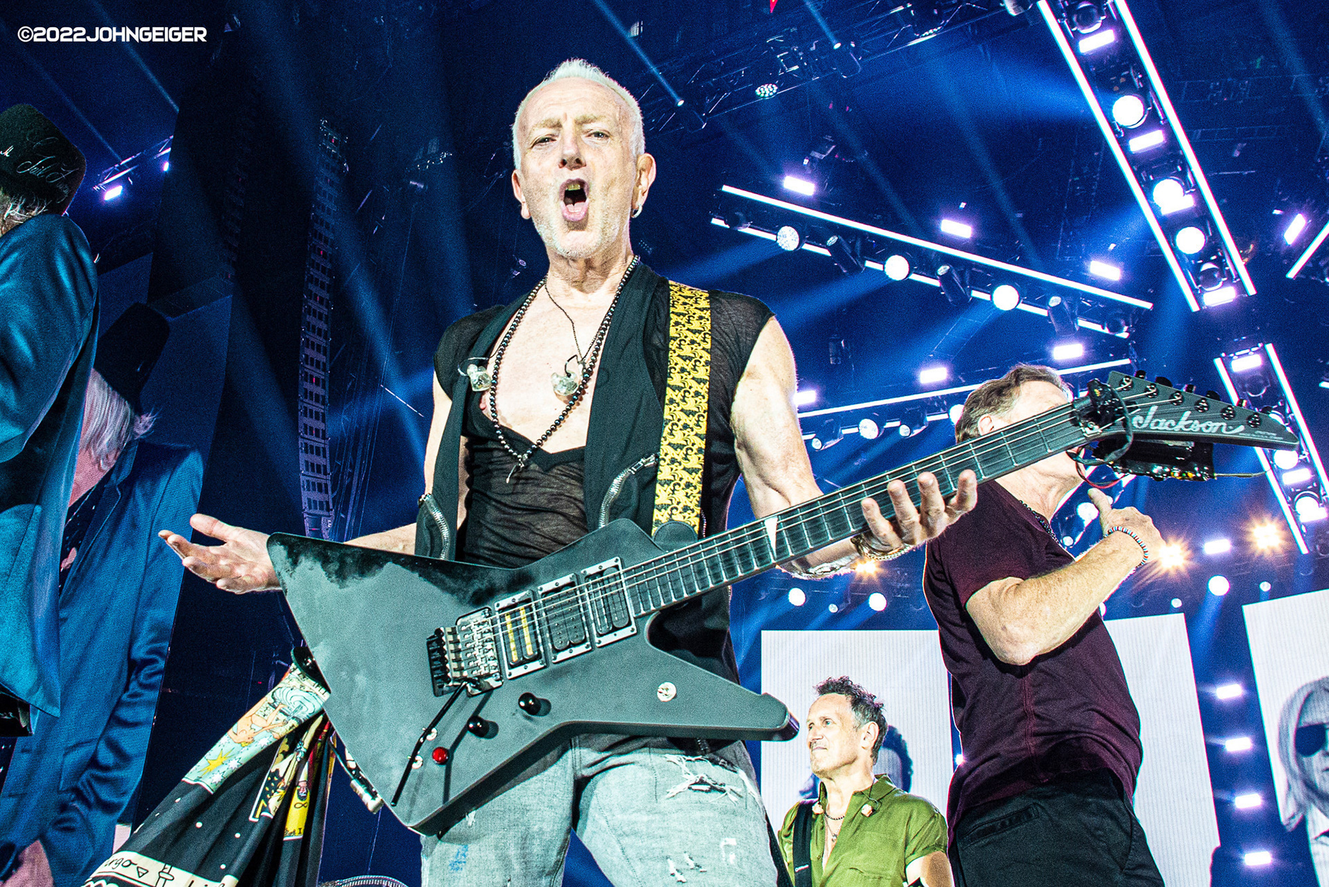 Phil Collen of Def Leppard @ Lucas Oil Stadium 08/16/22