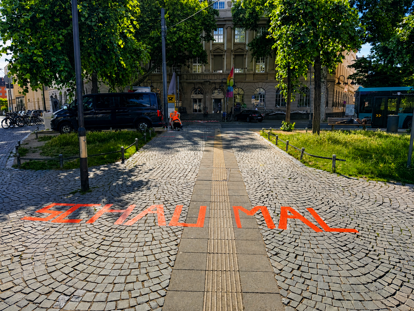 Typografische Intervention am Frankfurter Südbahnhof