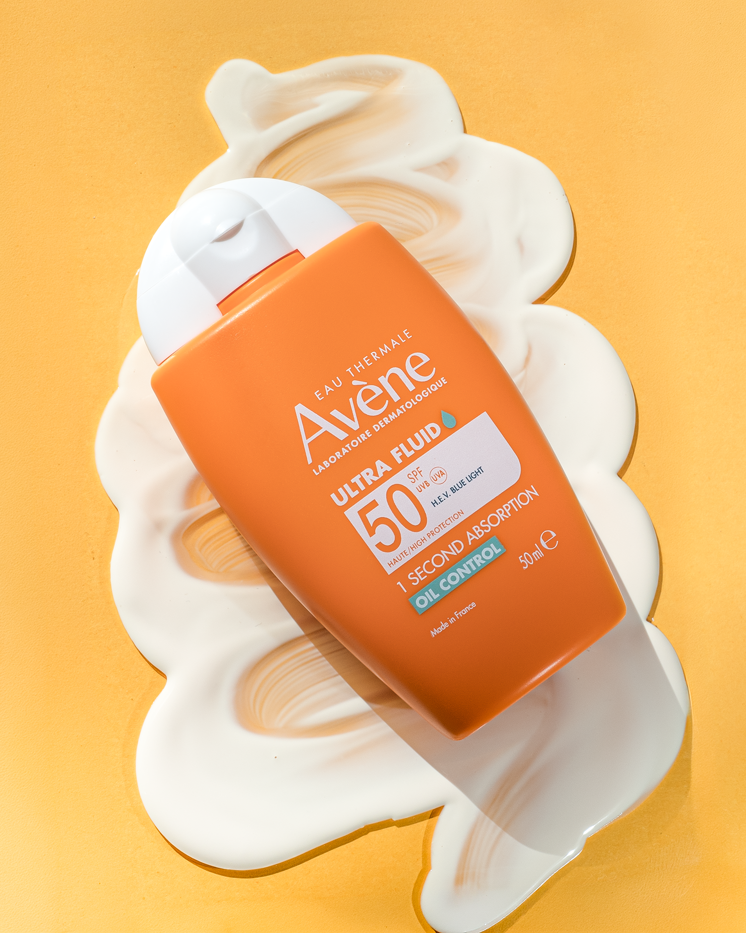 Minimal sun care imagery