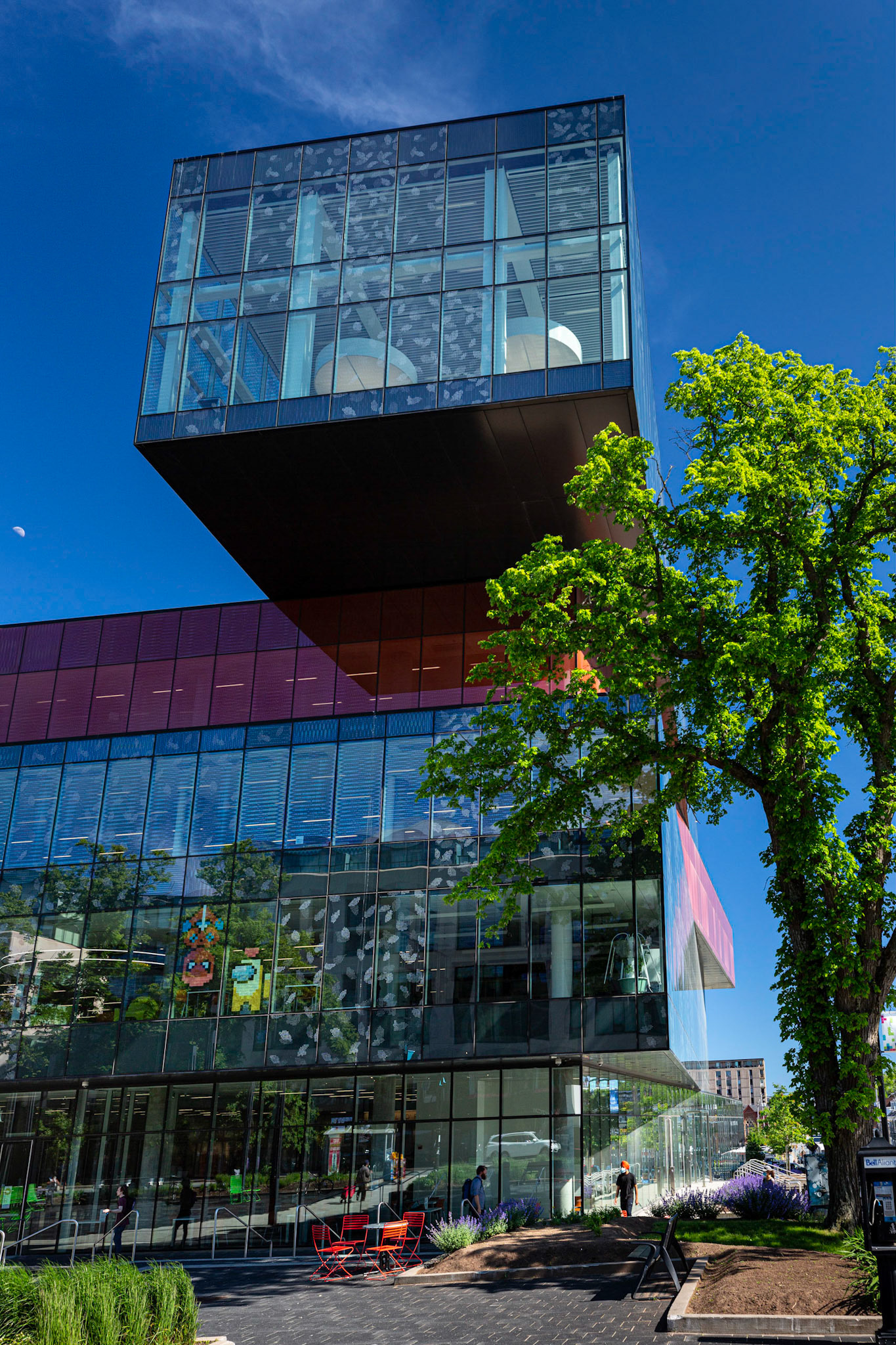 Halifax Central Library 23