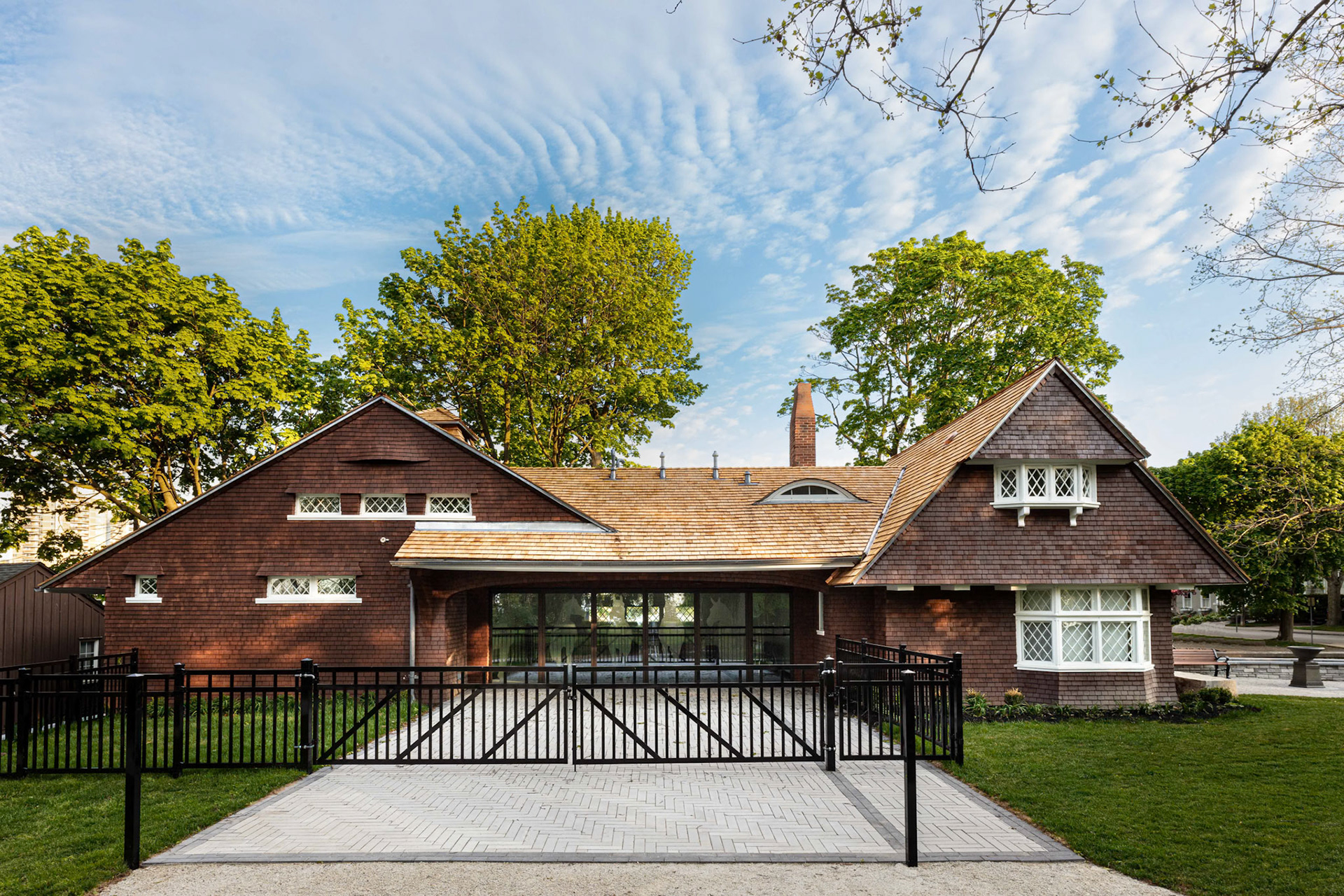 Oakville Coach House 8