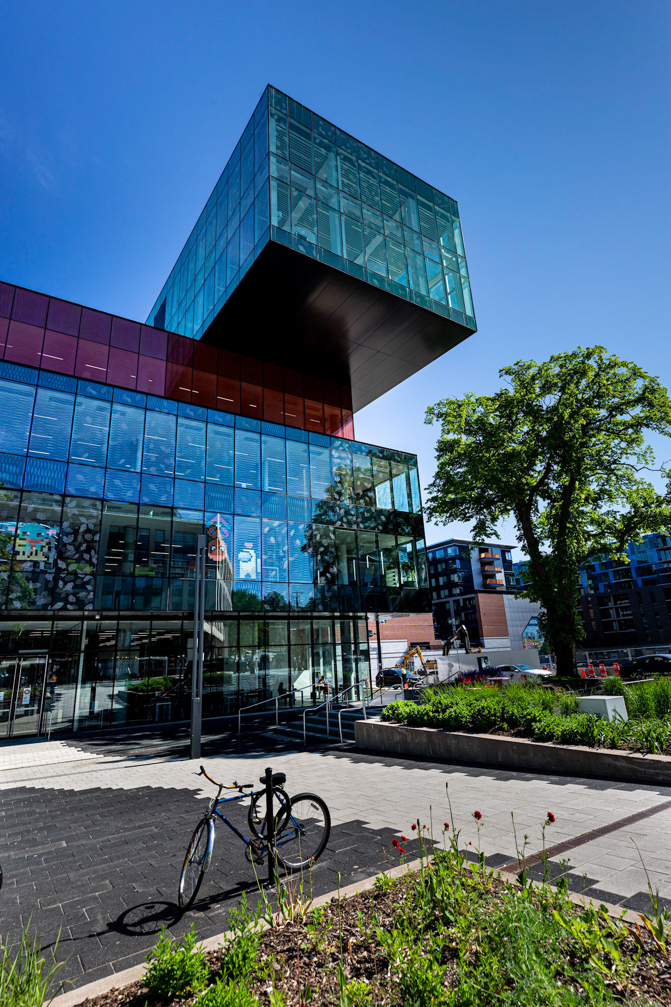 Halifax Central Library 25