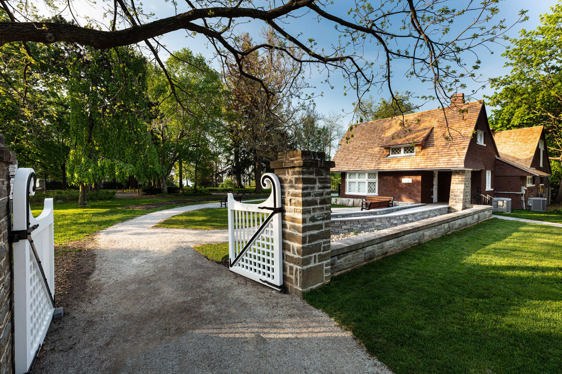 Oakville Coach House 4