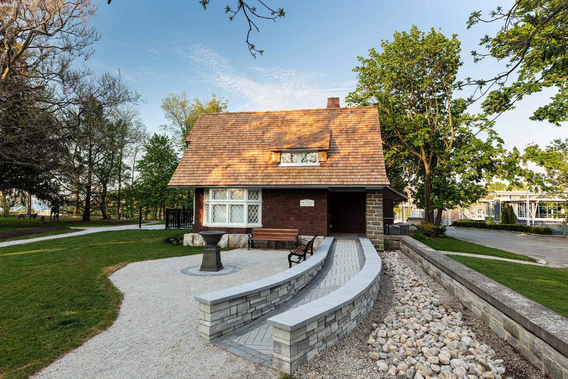 Oakville Coach House 2