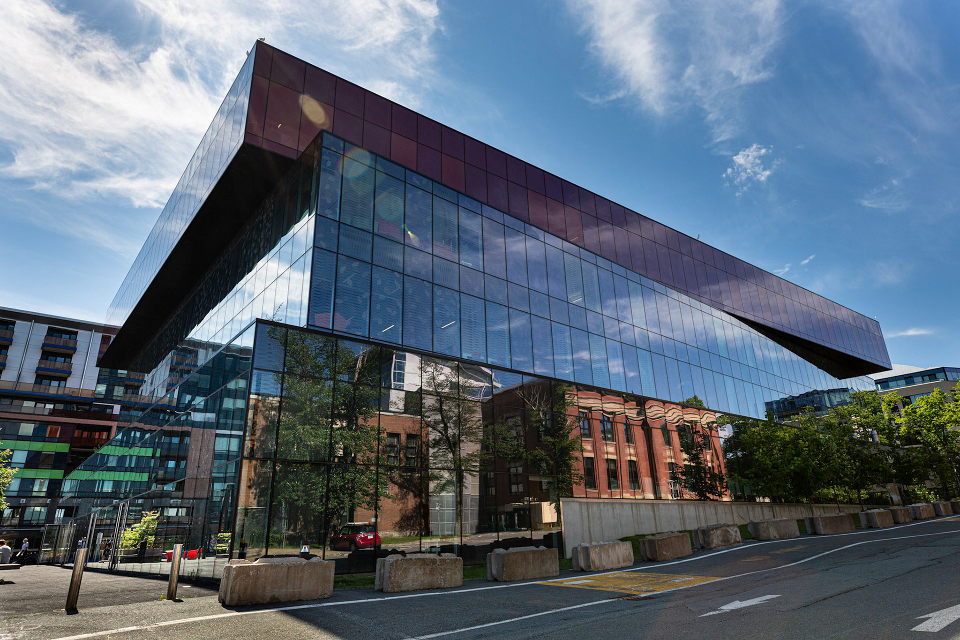 Halifax Central Library 17