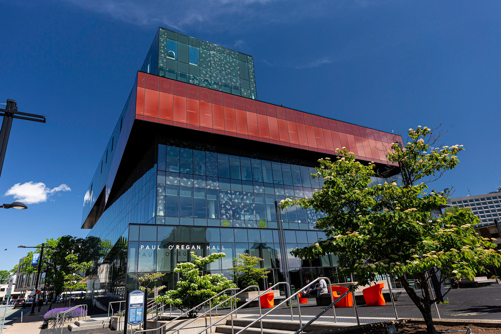 Halifax Central Library 14