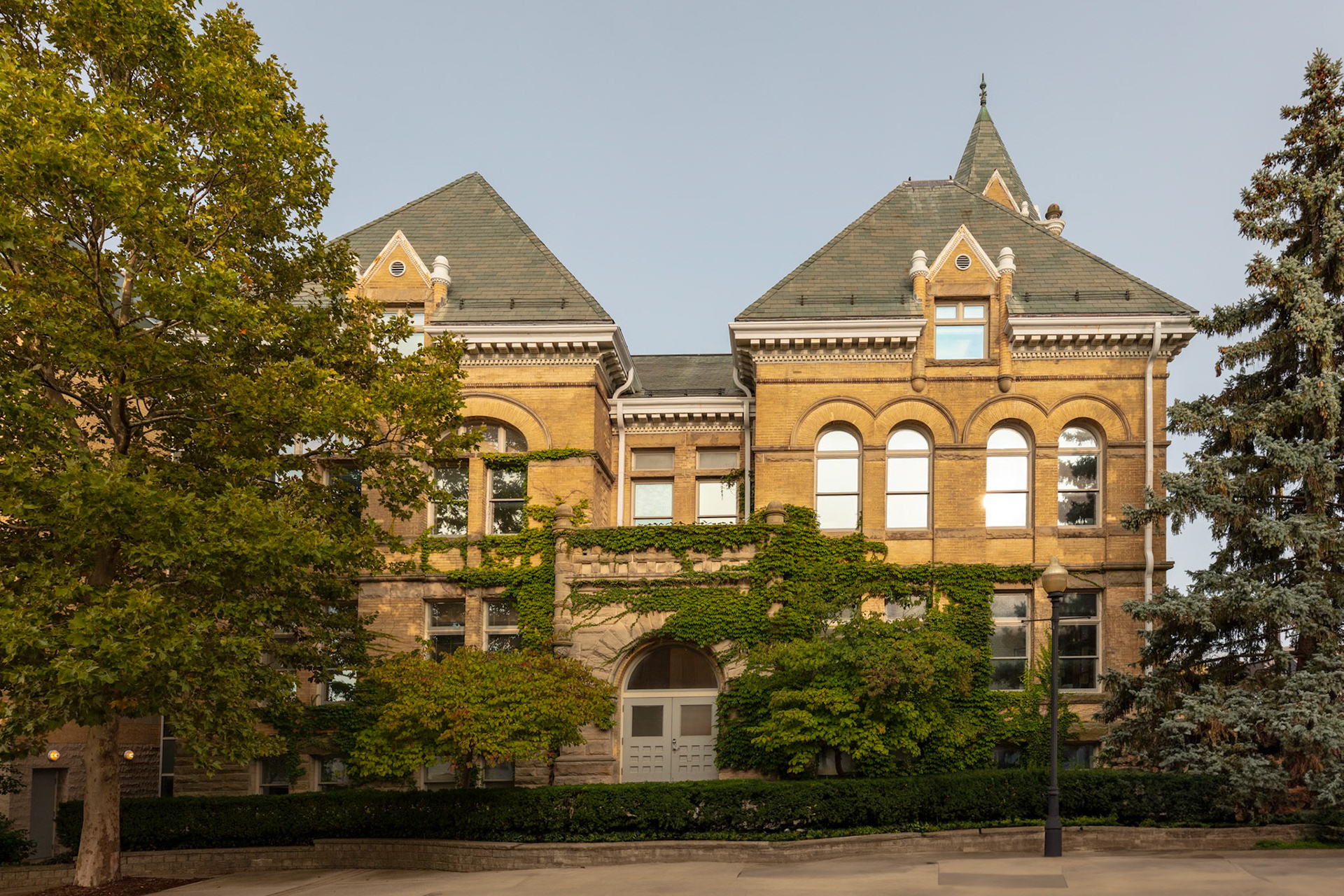 St. Thomas City Hall 20