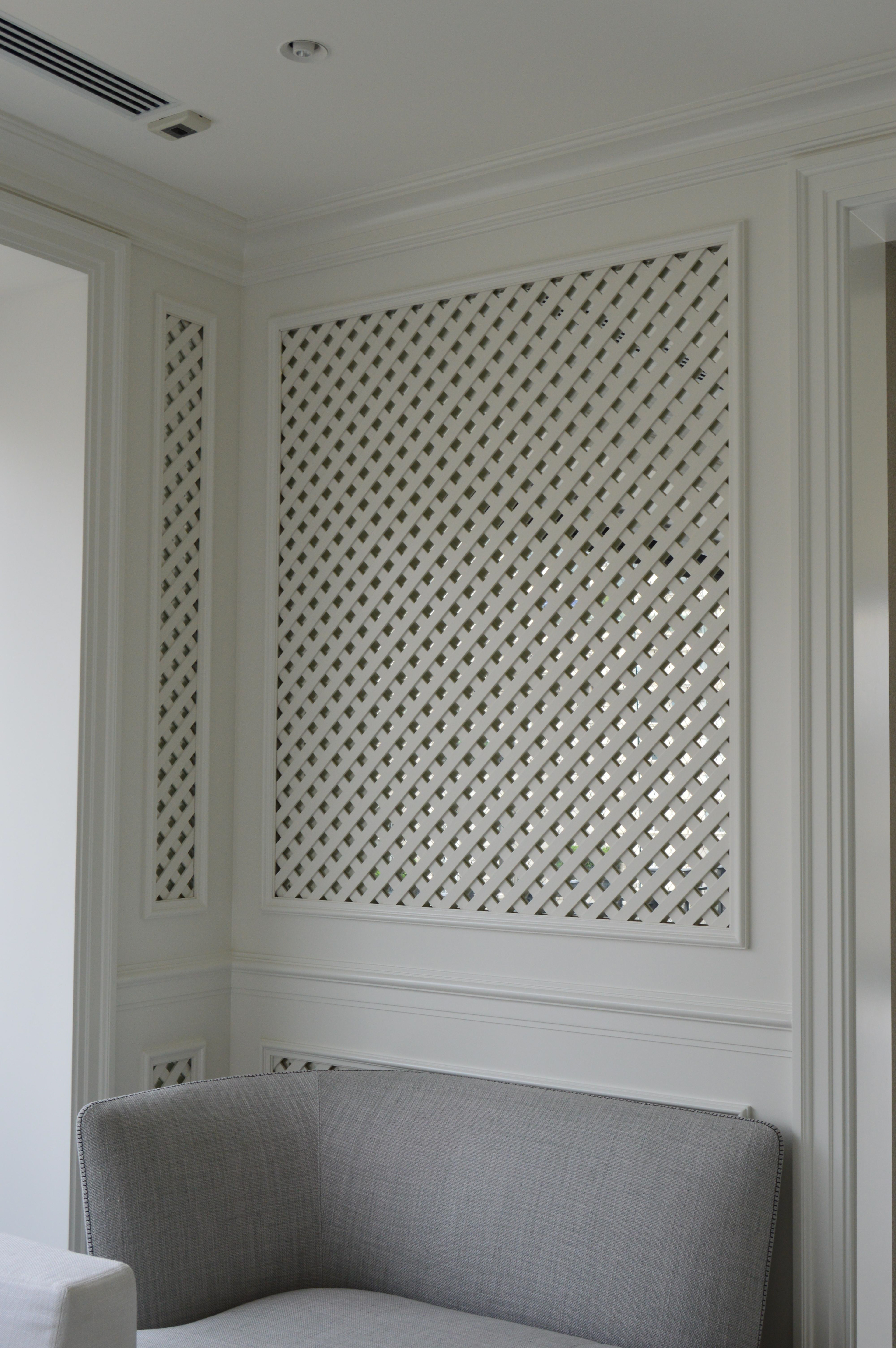 Varanda - Projeto AKP - Rodapés, rodameios, boiseries, portas, guarnições e treliças