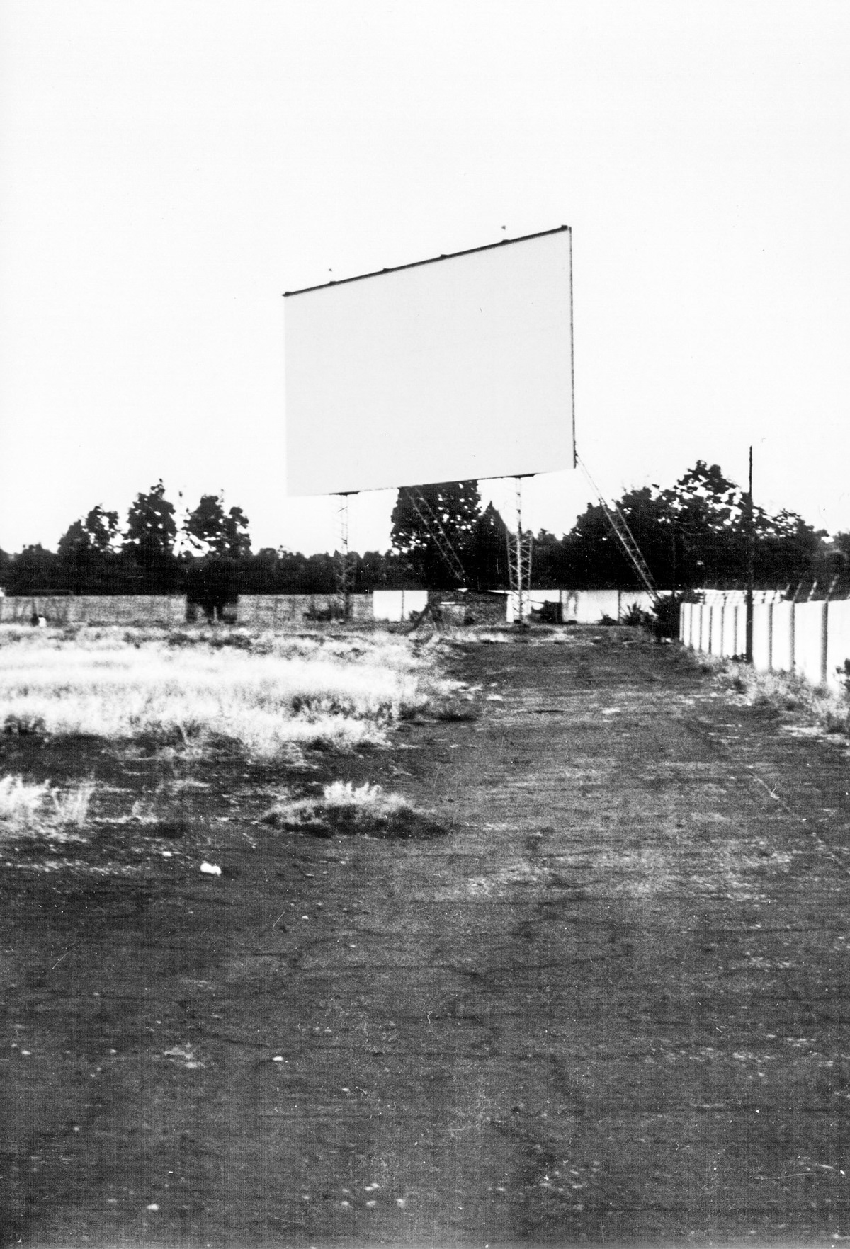 Absentia-(Lynwood-Drive-in)