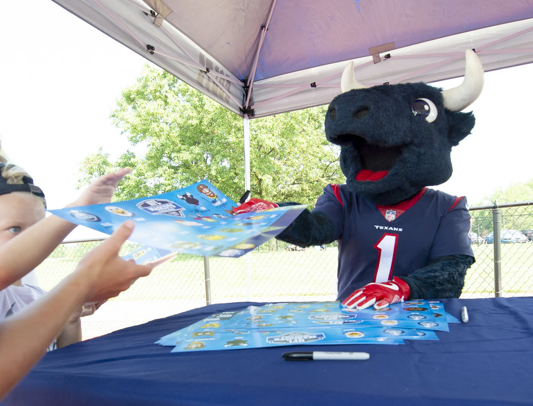 prompthunt: A team mascot bear kicking a rugby ball, brand colours are red  and blue, fierce, angry, hairy, vector, vectorised, pixel perfect,  professional graphic design, NBA logo, NBA logo, Chicago Cubs Logo