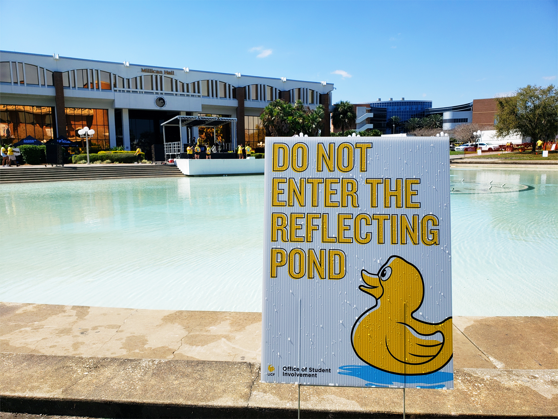 Reflecting Pond sign - something that probably won't ever be present at future events