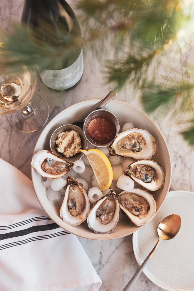Food menu photography - oysters.