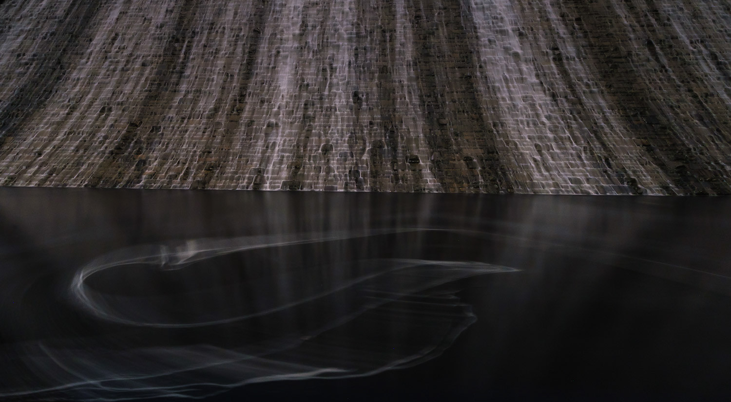 Howden Reservoir, The Peak District National Park, Derbyshire, UK