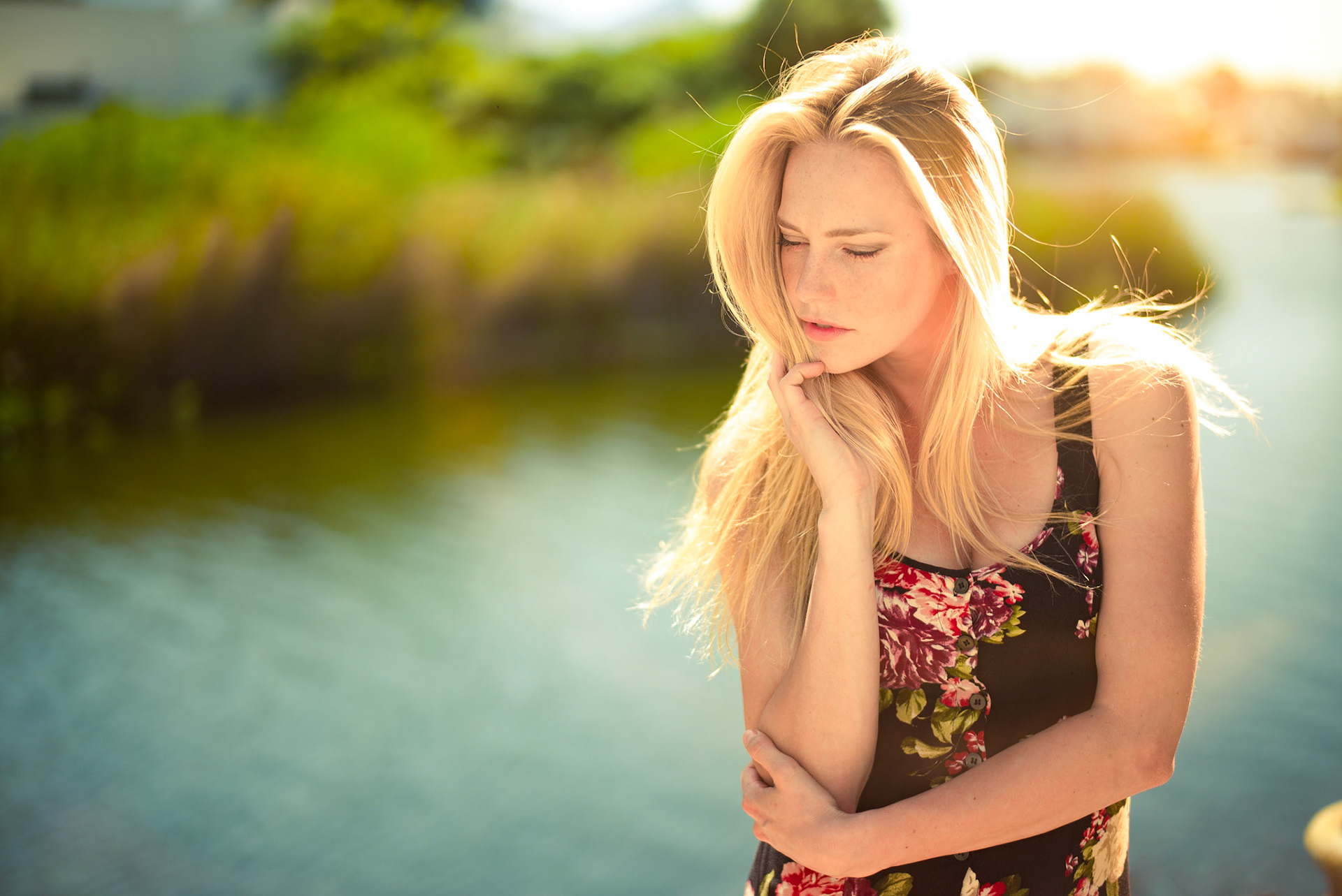 Check out the "photo tips" highlight on my profile to learn how to create fake golden hour photos like this one.