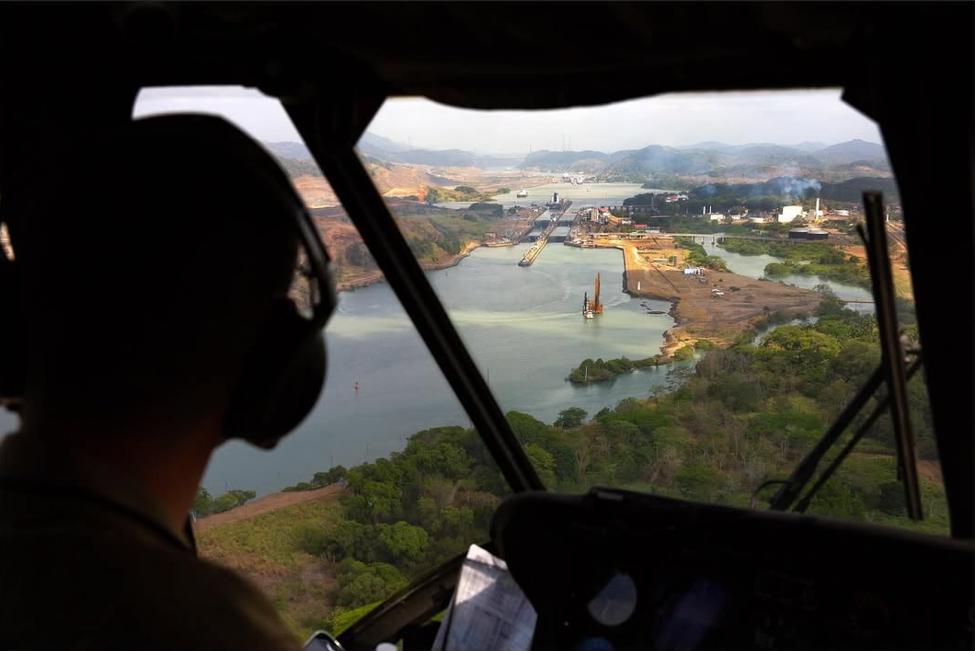 Panama Canal / Pete Souza