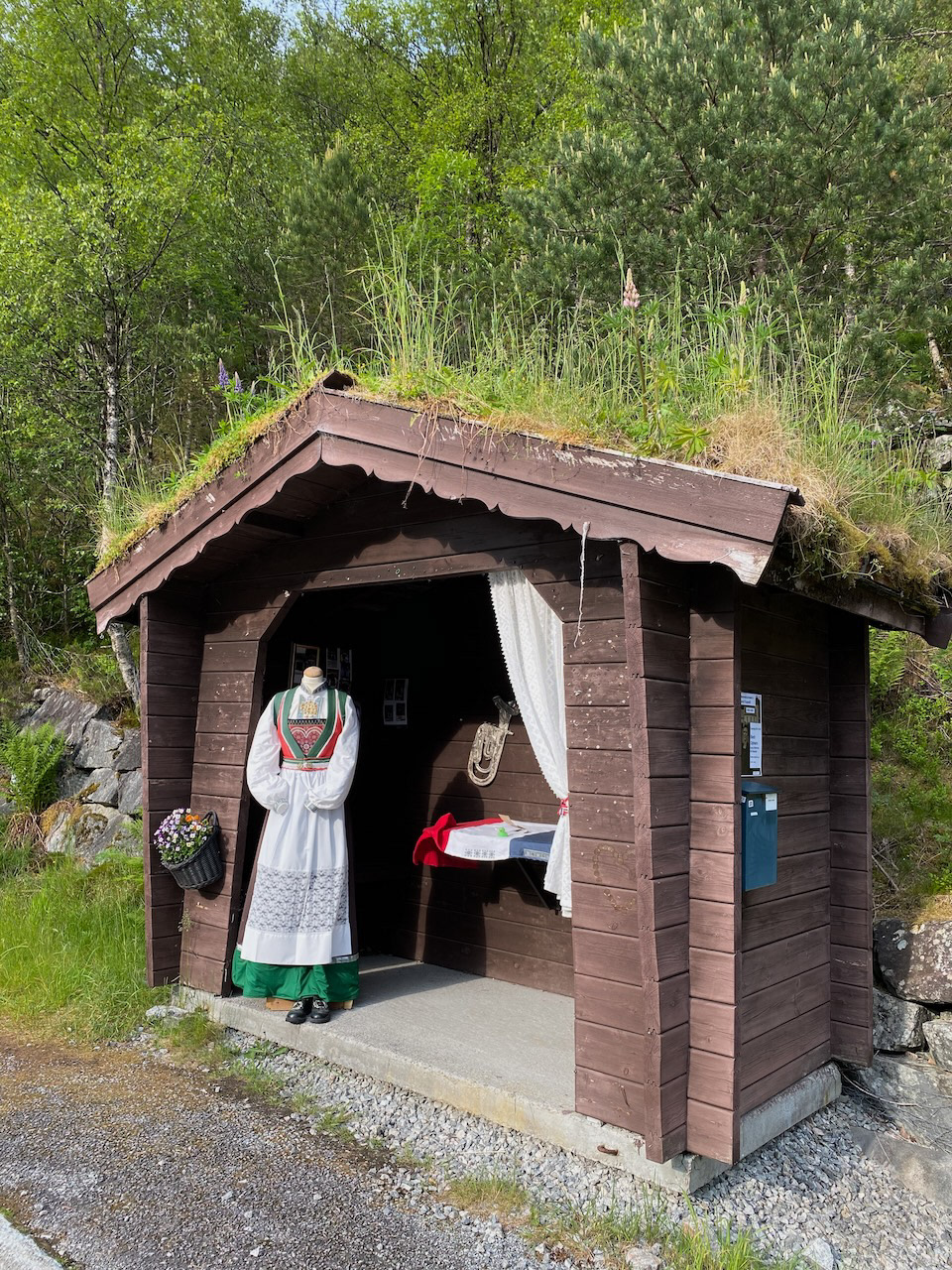 Busstopp Stamneshagen.