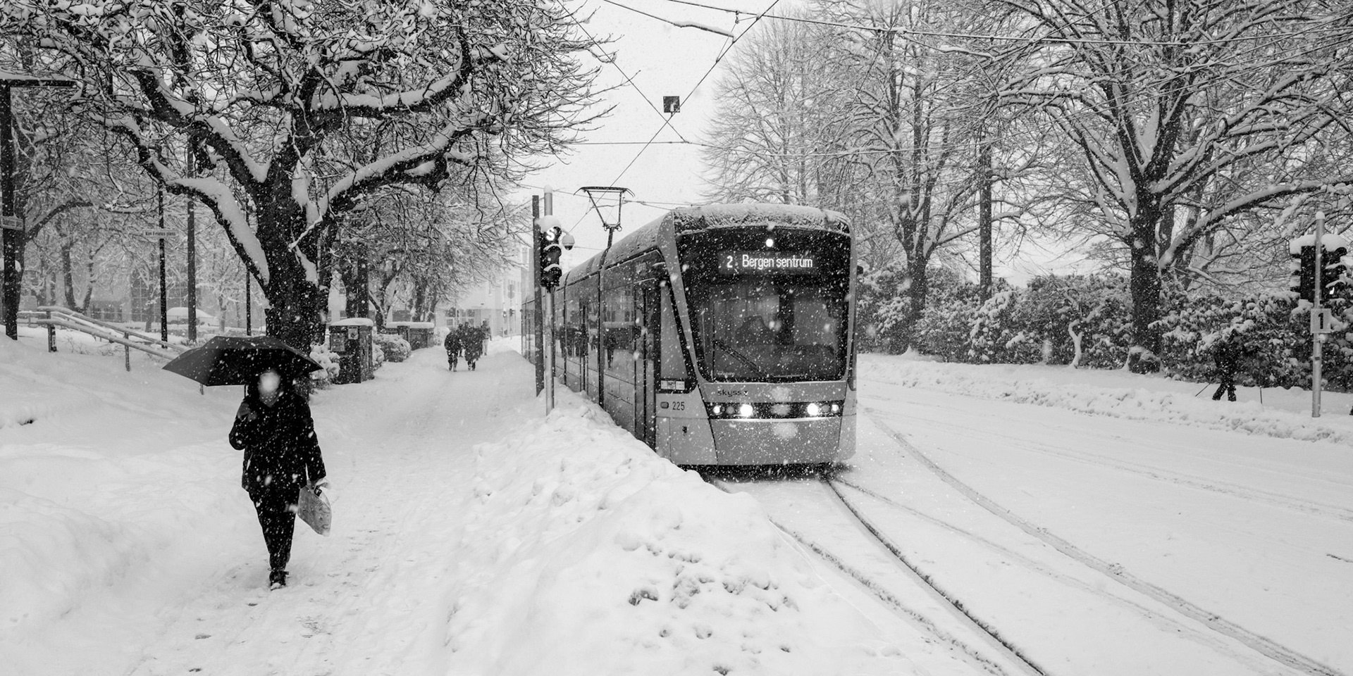 Bybanen har hatt sine utfordringer men går i hvert fall linje 2.
