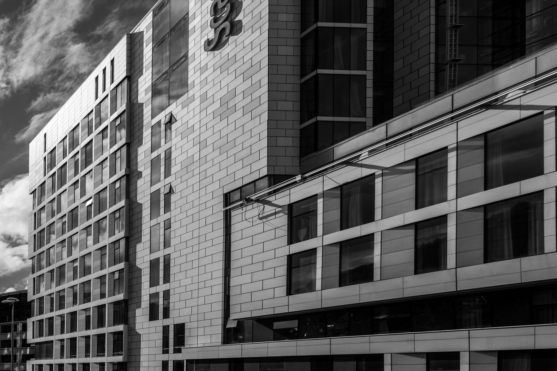 Vi former våre bygninger, deretter former de oss. Winston Churchill