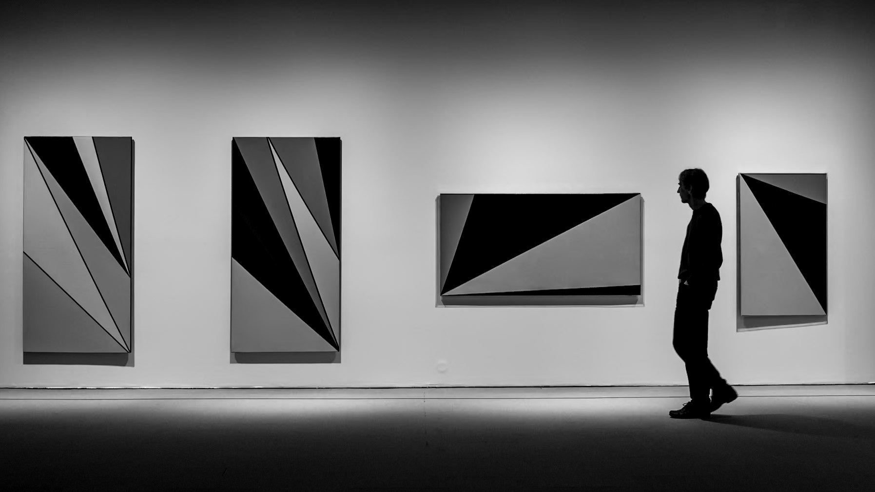 Forutsetningen for all kunstopplevelse - eller for den saks skyld: livsopplevelse - er den åpne personlighet. Erling Christie