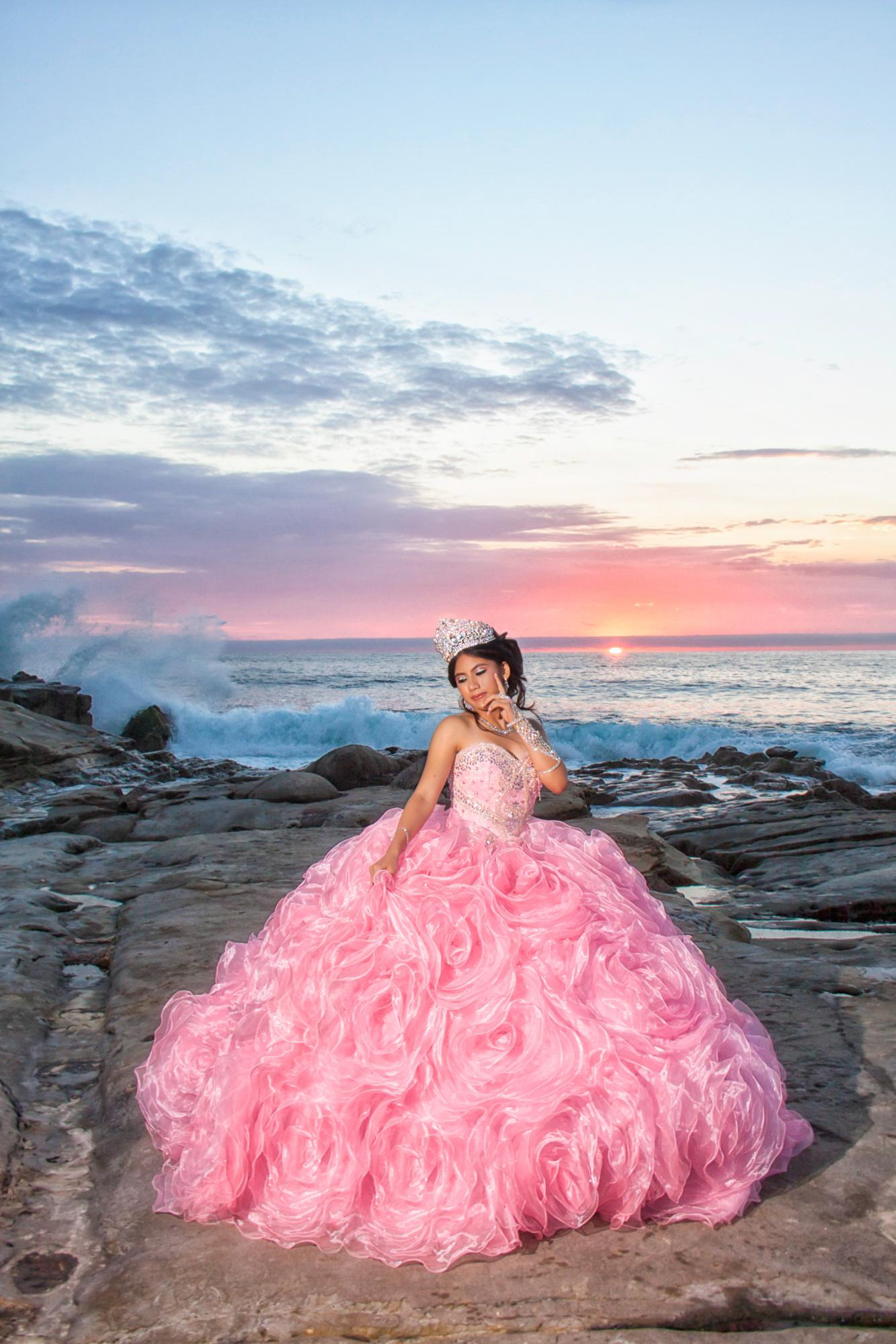 Sunset Quinceanera Photo Shoot at La Jolla, CA by Paloma Jacobo Photography