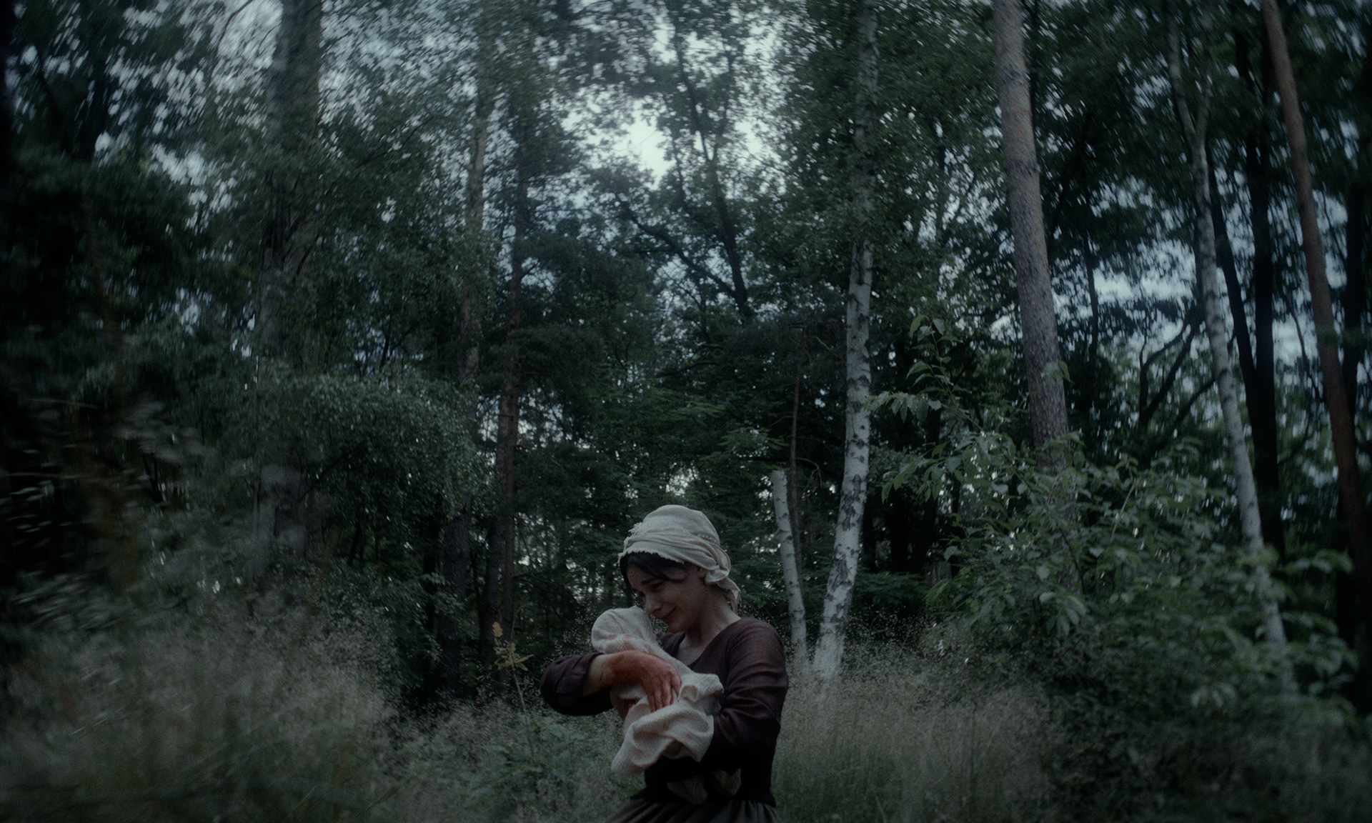 Julia Obst as Badria 