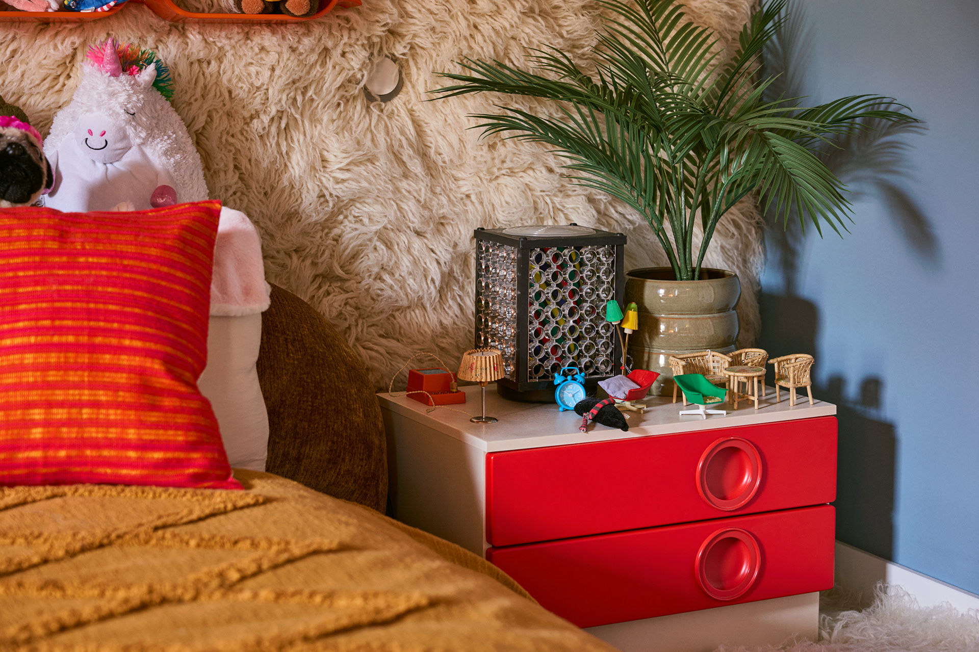Interiorfotografie eines 70s Apartments in Berlin, fotografiert für Paul Kalkbrenner und Sony Music von Maike Piorr