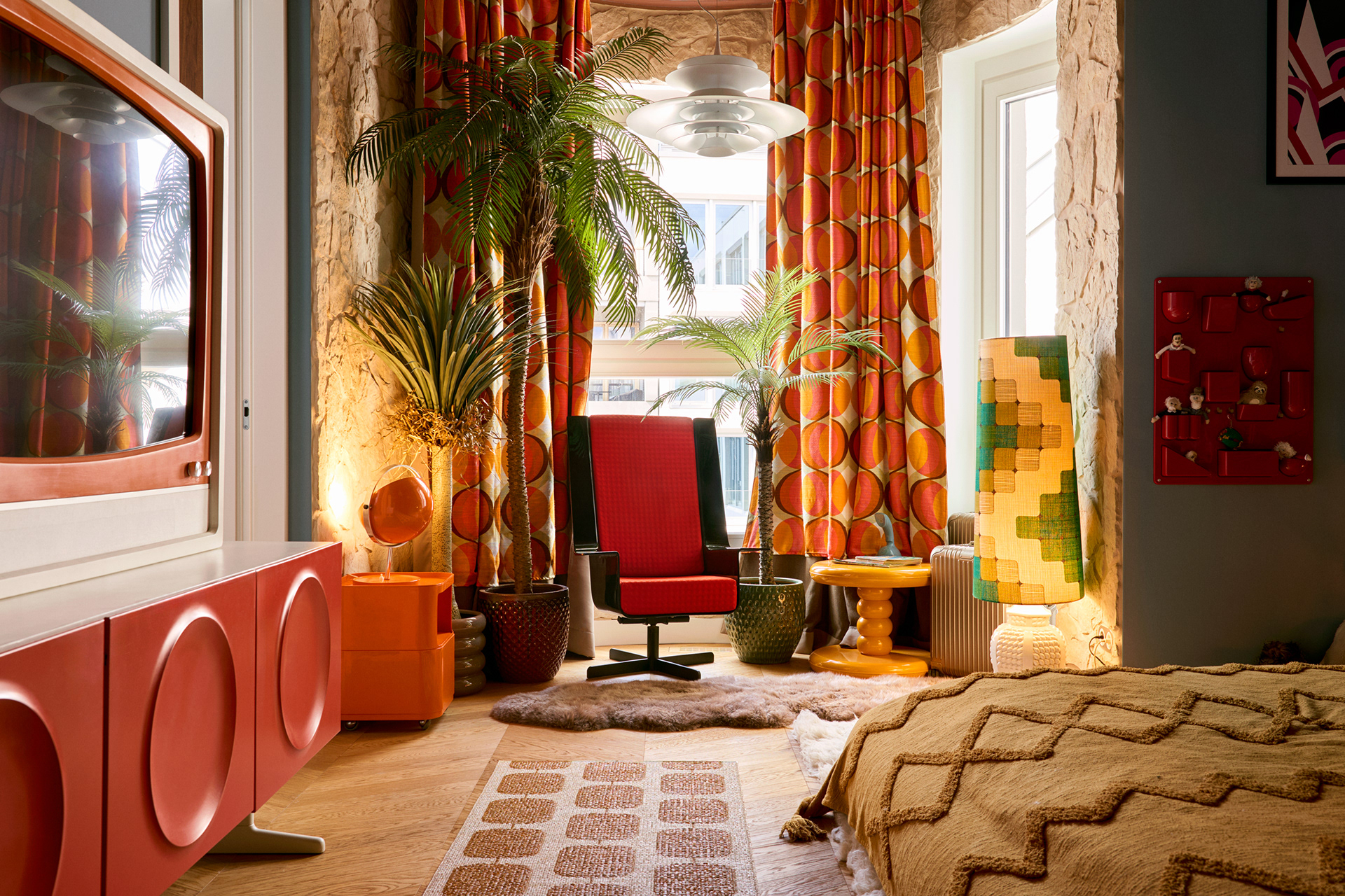 Interiorfotografie eines 70s Apartments in Berlin, fotografiert für Paul Kalkbrenner und Sony Music von Maike Piorr
