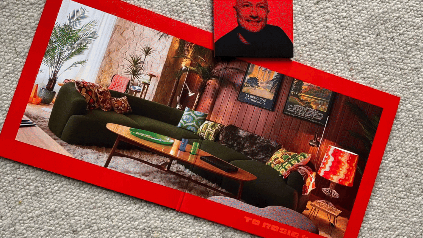 Interiorfotografie eines 70s Apartments in Berlin, fotografiert für das Booklet & Gatefold "The Essence" von Paul Kalkbrenner - Sony Music von Maike Piorr
